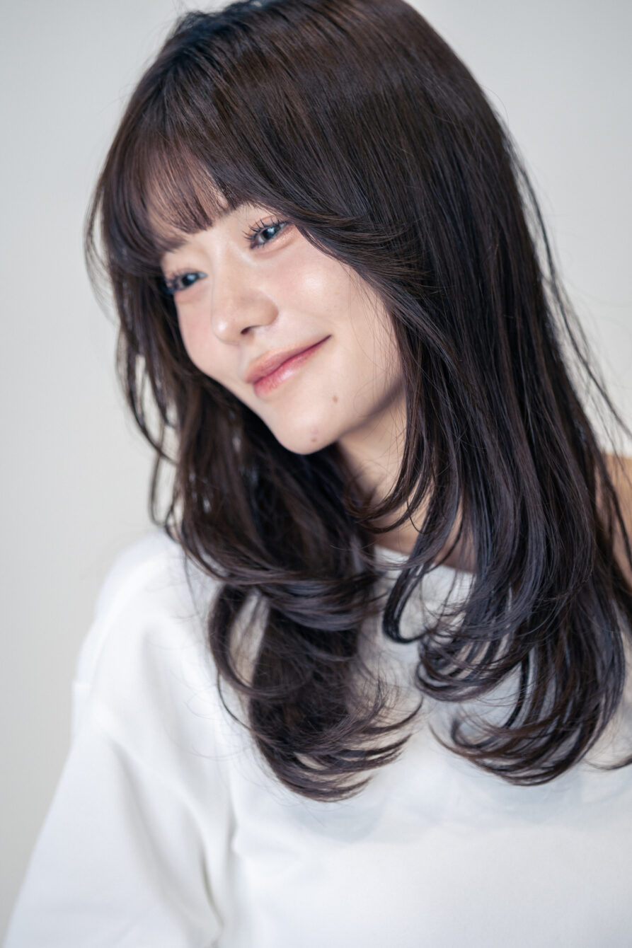 ミディアム〜ロングのレイヤースタイル