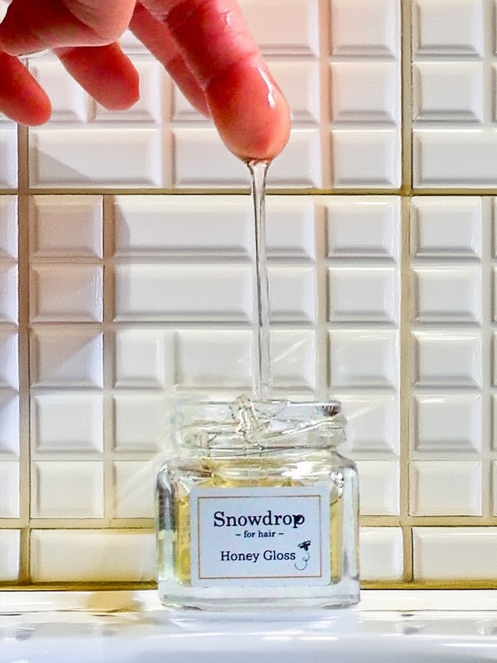 冬の乾燥に負けない髪へ──潤い×スタイリング力の新定番 ｜スノードロップ 美容室 スタッフブログ