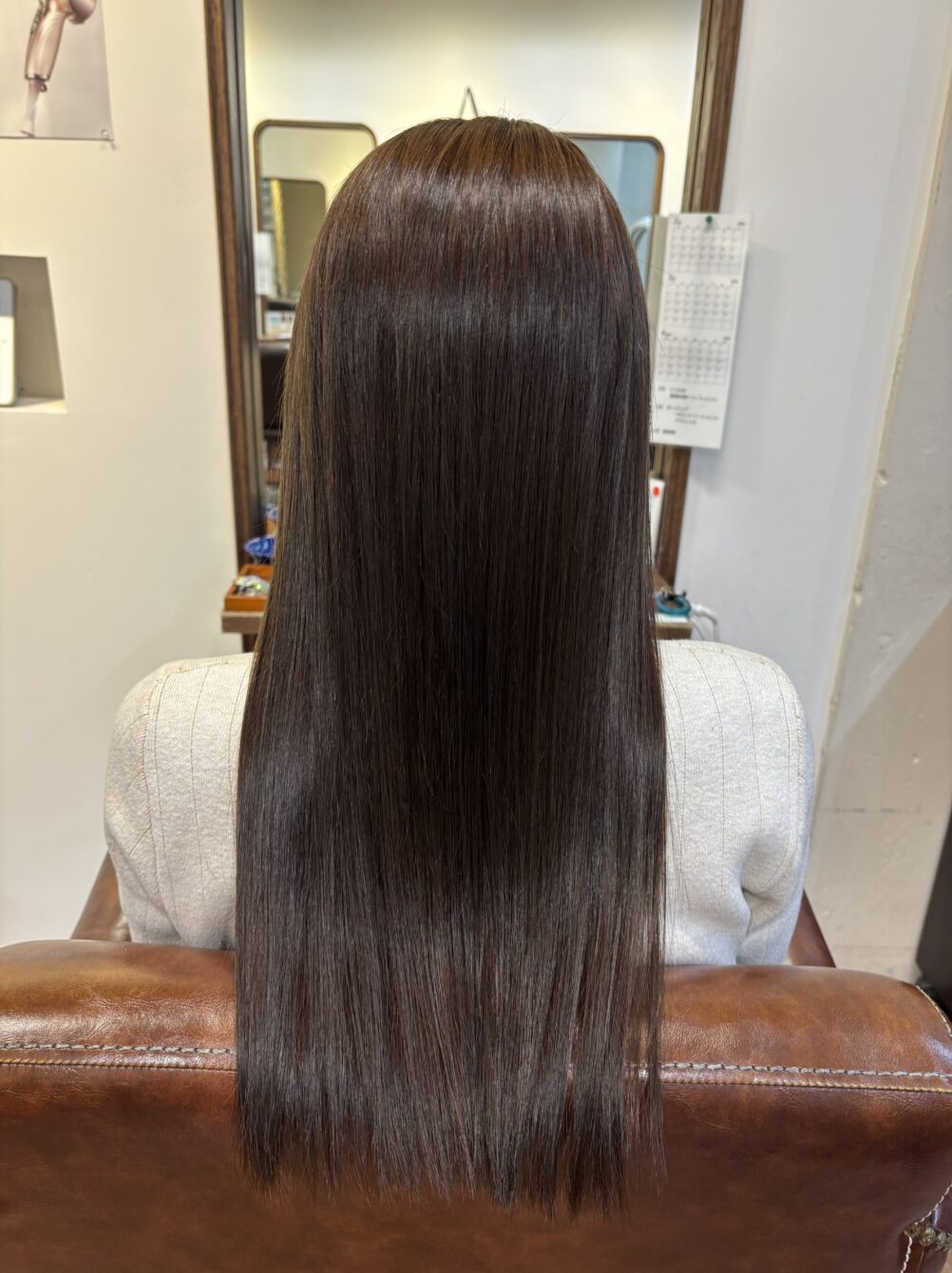 うるツヤ美髪ロングを叶える♪ストレートヘアがもっとキレイに見える秘密 |スノードロップ 美容室 スタッフブログ